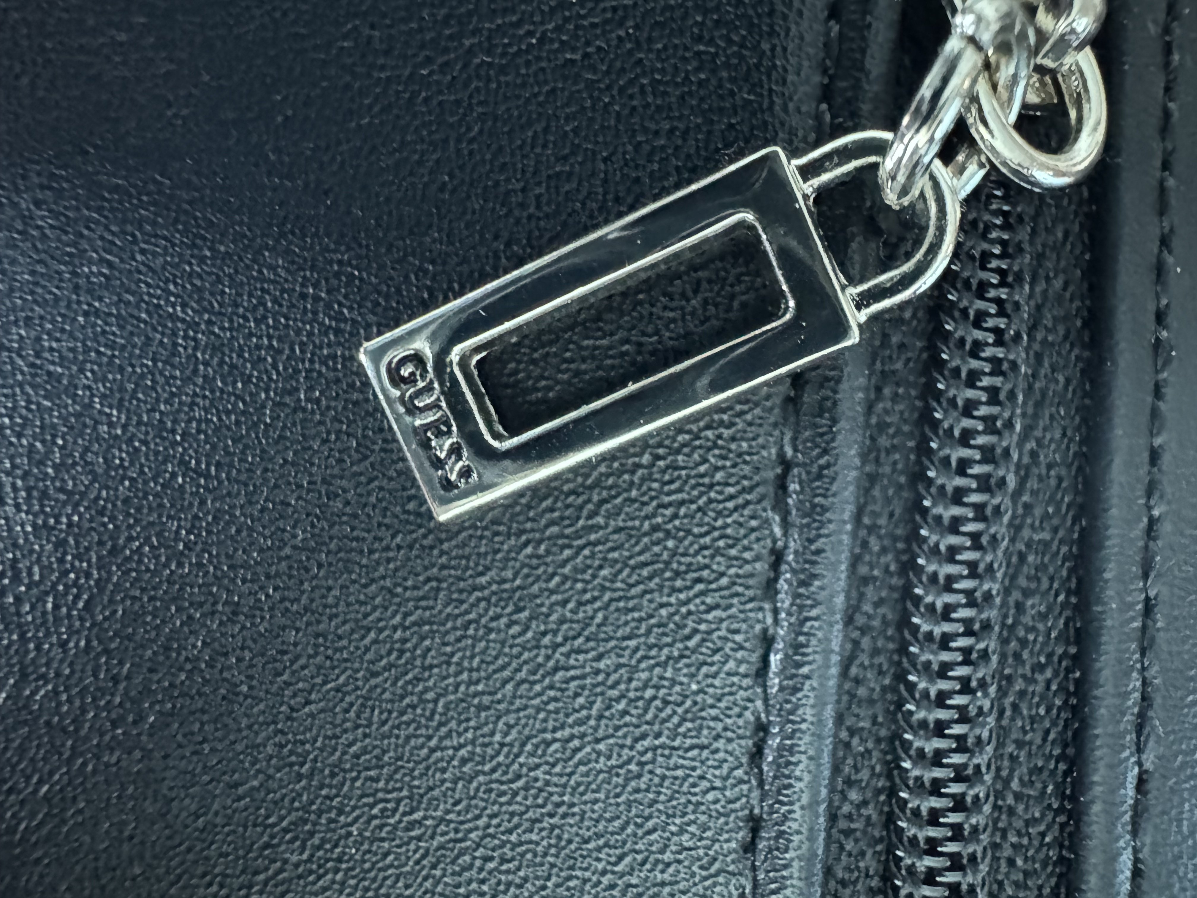 Guess wallet original and brand new - Image 4