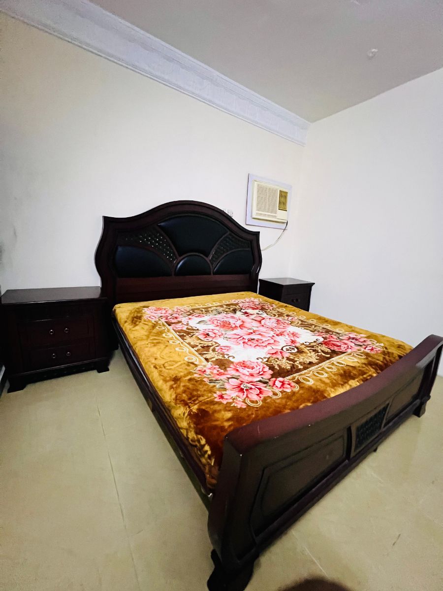 Household Furniture & Appliances - Image 7