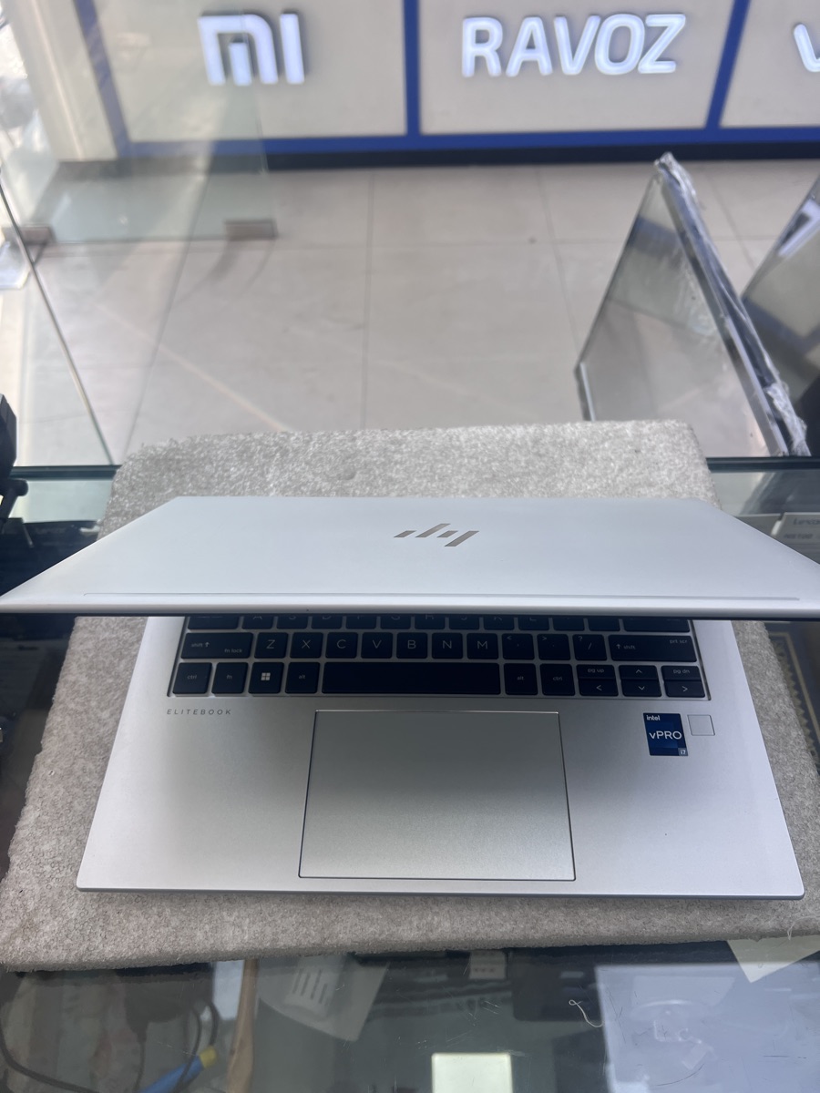 HP EliteBook  840 G9 - Image 9