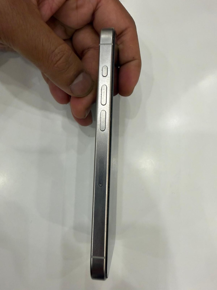 iPhone 15  pro - Image 2