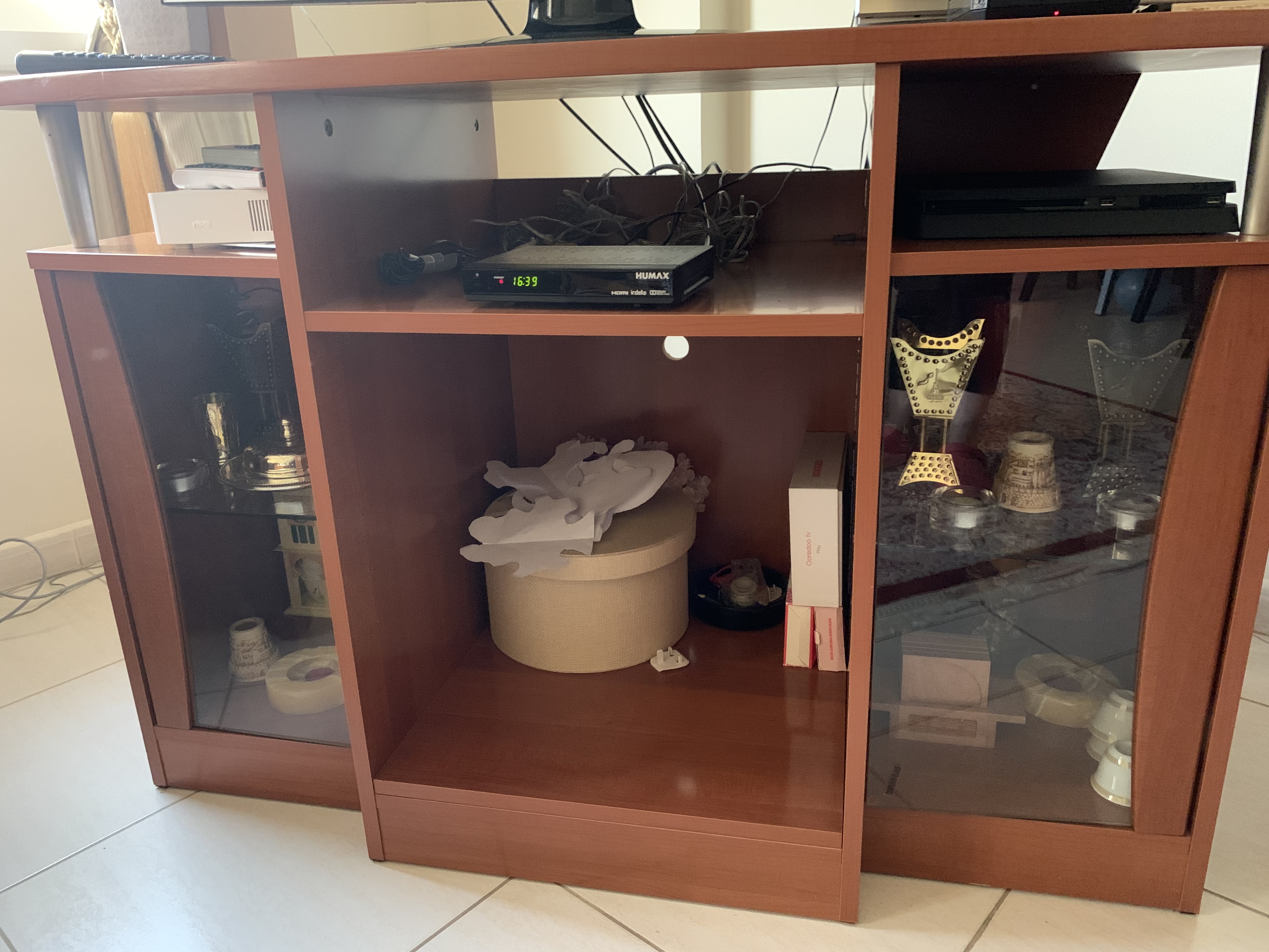 Home center table - Image 1