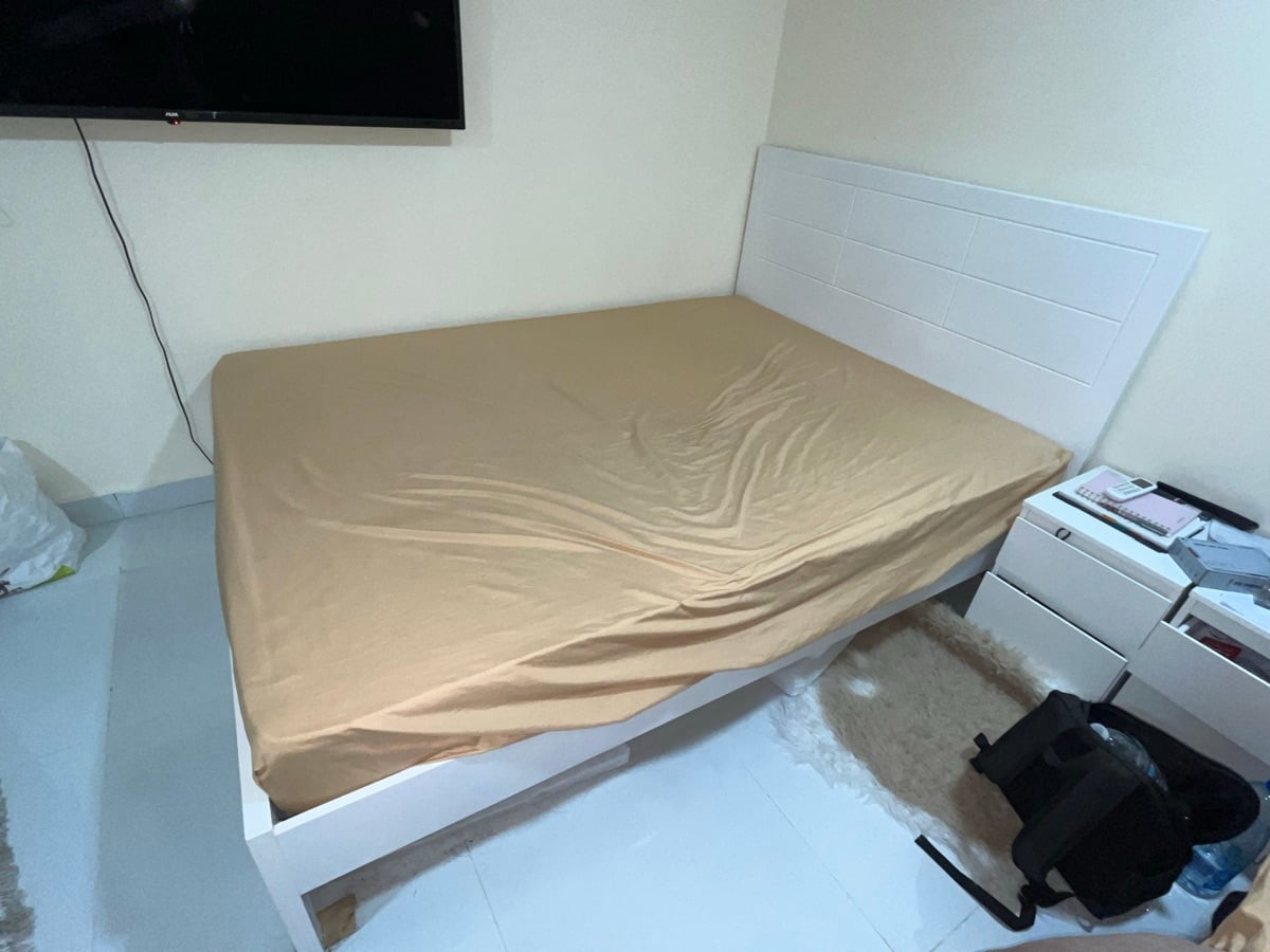 Bed - Image 2