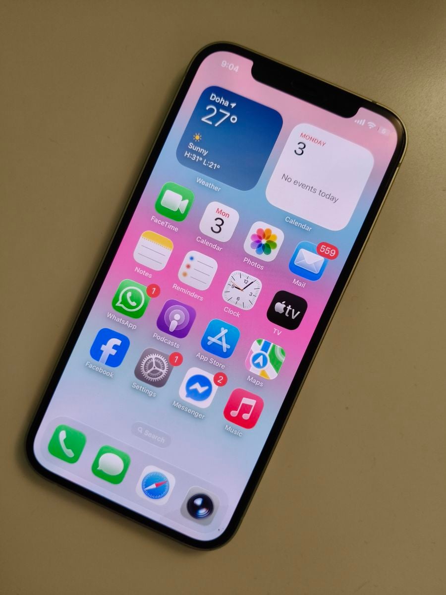 iphone 12 - Image 4