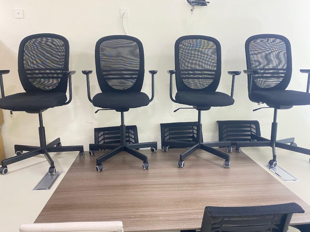 Used office desk study table metting table reception workstation sofa buy sell - Image 20