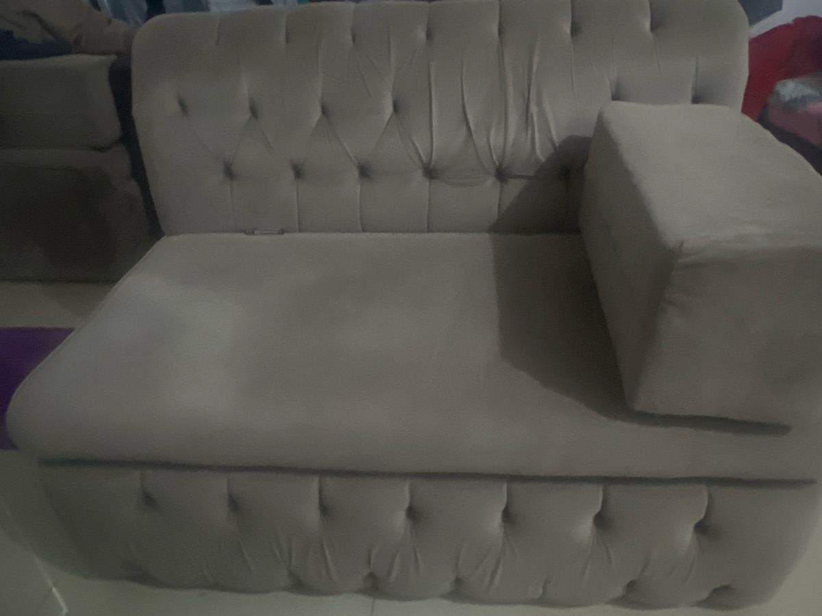 Single small sofa - Image 1