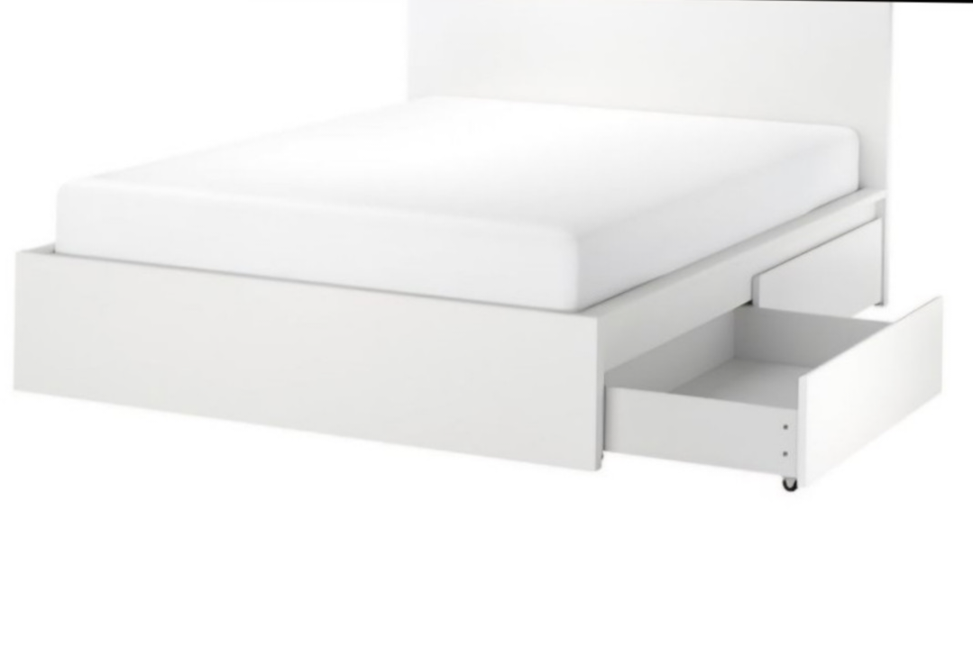 Bed with 2 tables - Image 5