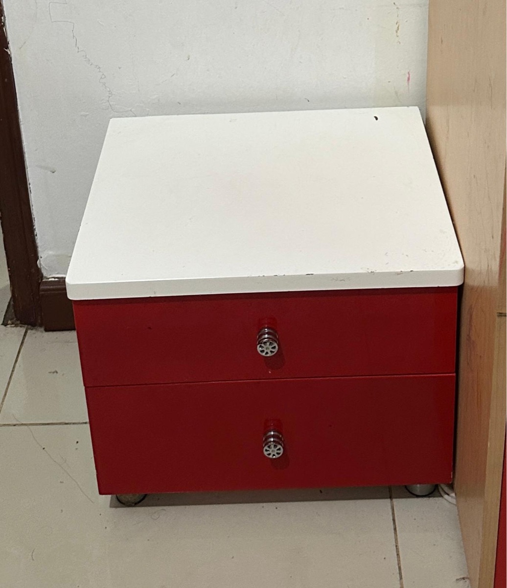 Urgent Sale 2 BHK Furniture - Image 3