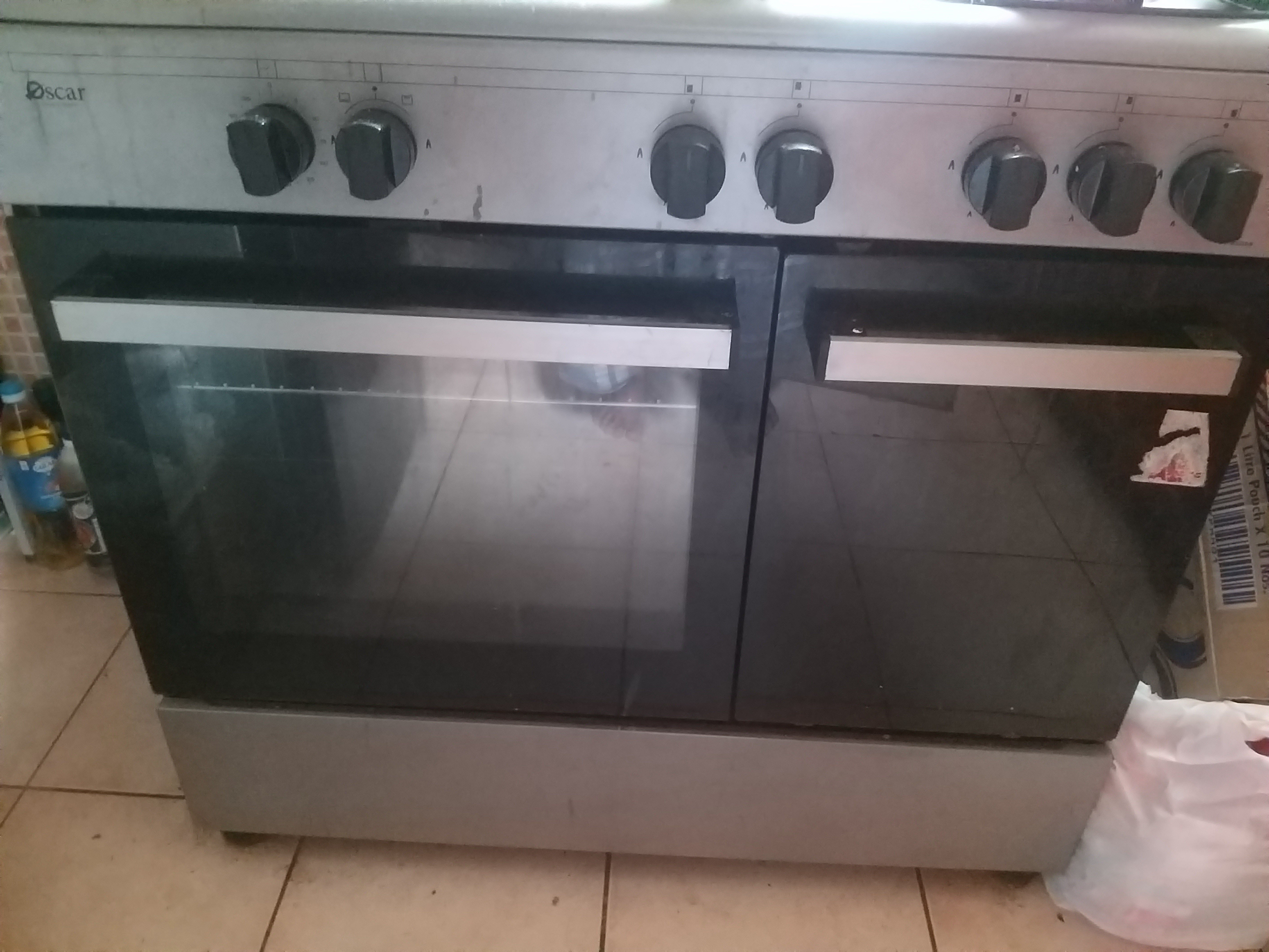 Moving sale electronics and furniture - Image 1