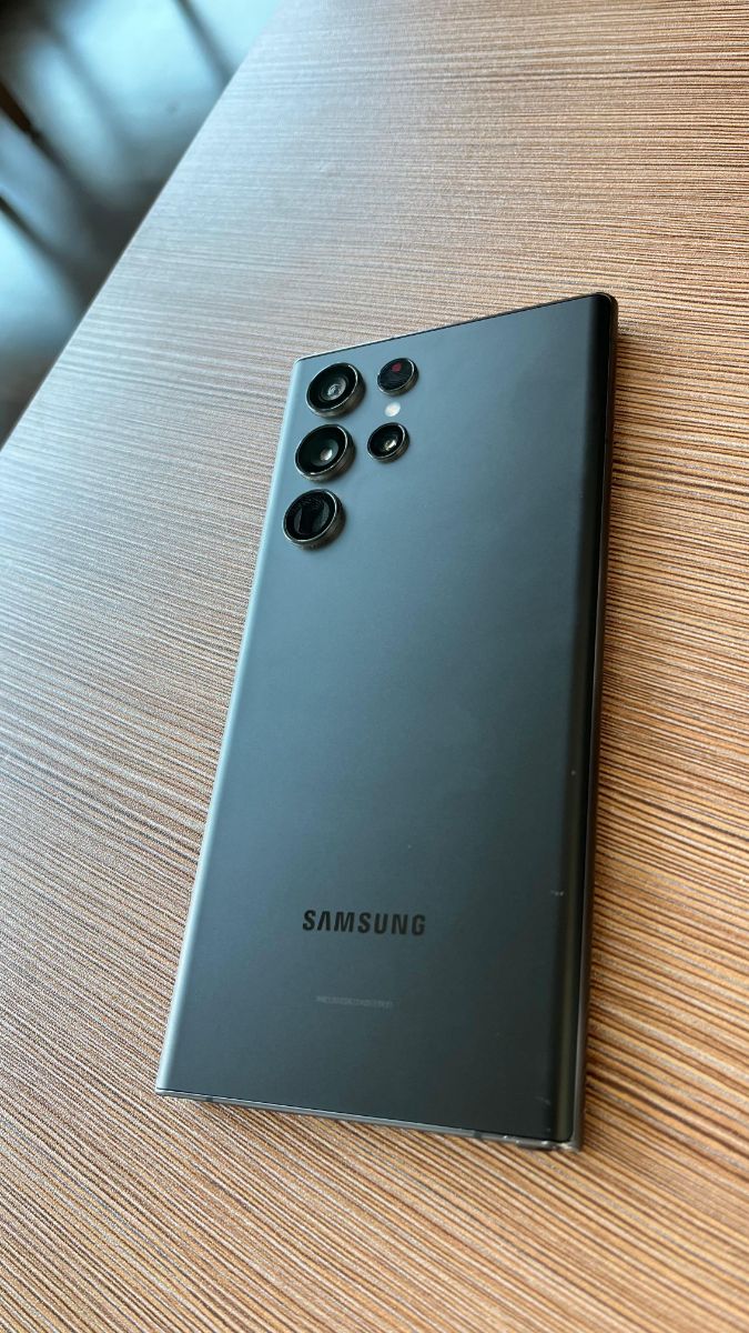 Samsung  S22 UTRA - Image 3