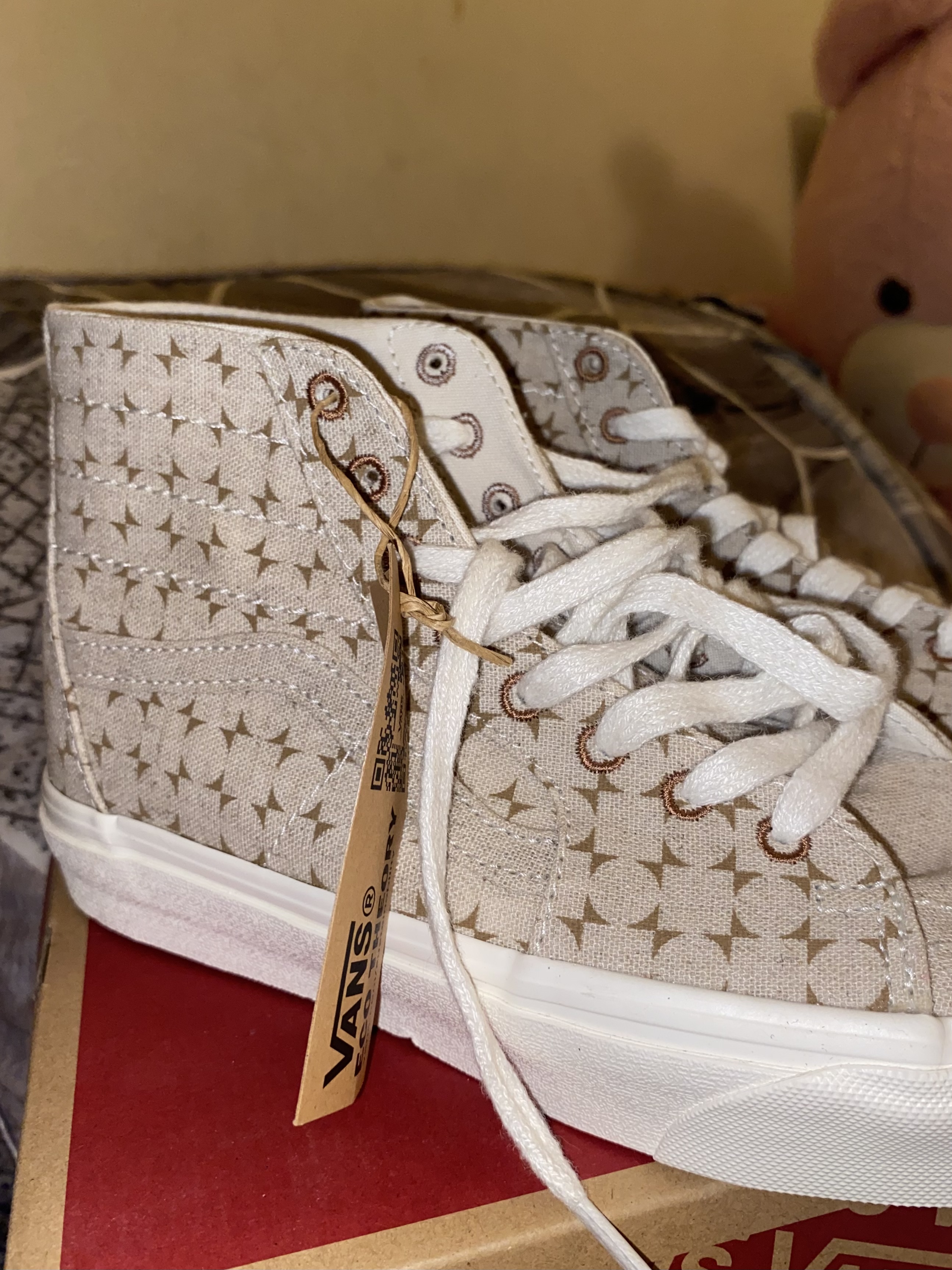 Sk8 Hi-Tapered Vans shoes (NEW) - Image 3
