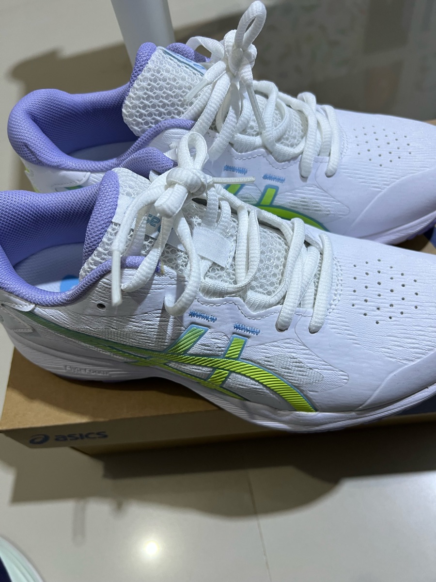 Asics women shoes - Image 1