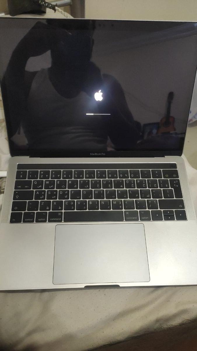 Apple MacBook pro A1706 - Image 4