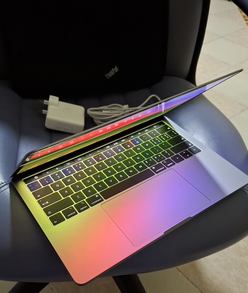 MacBook Pro i7 Touch bar 2017
16GB RAM 512GB STORAGE - Image 7