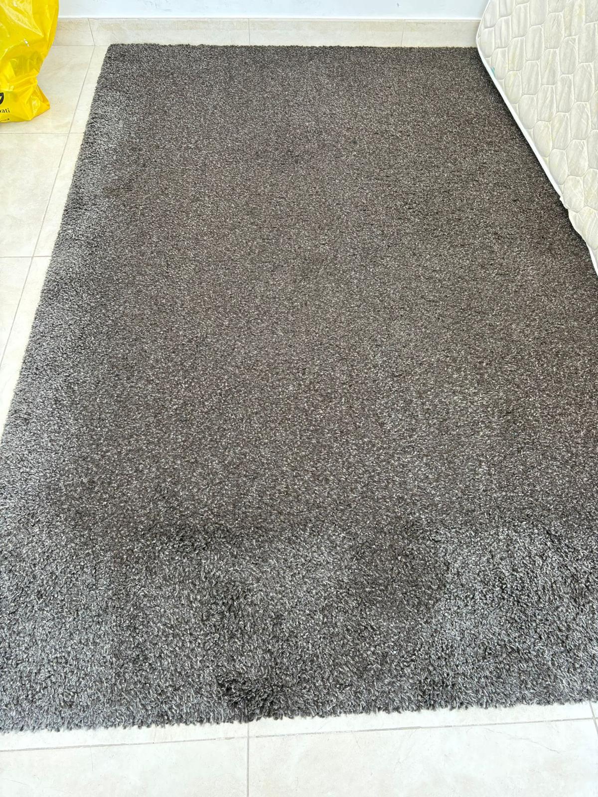 CARPETS 3 for 120 qar - Image 5