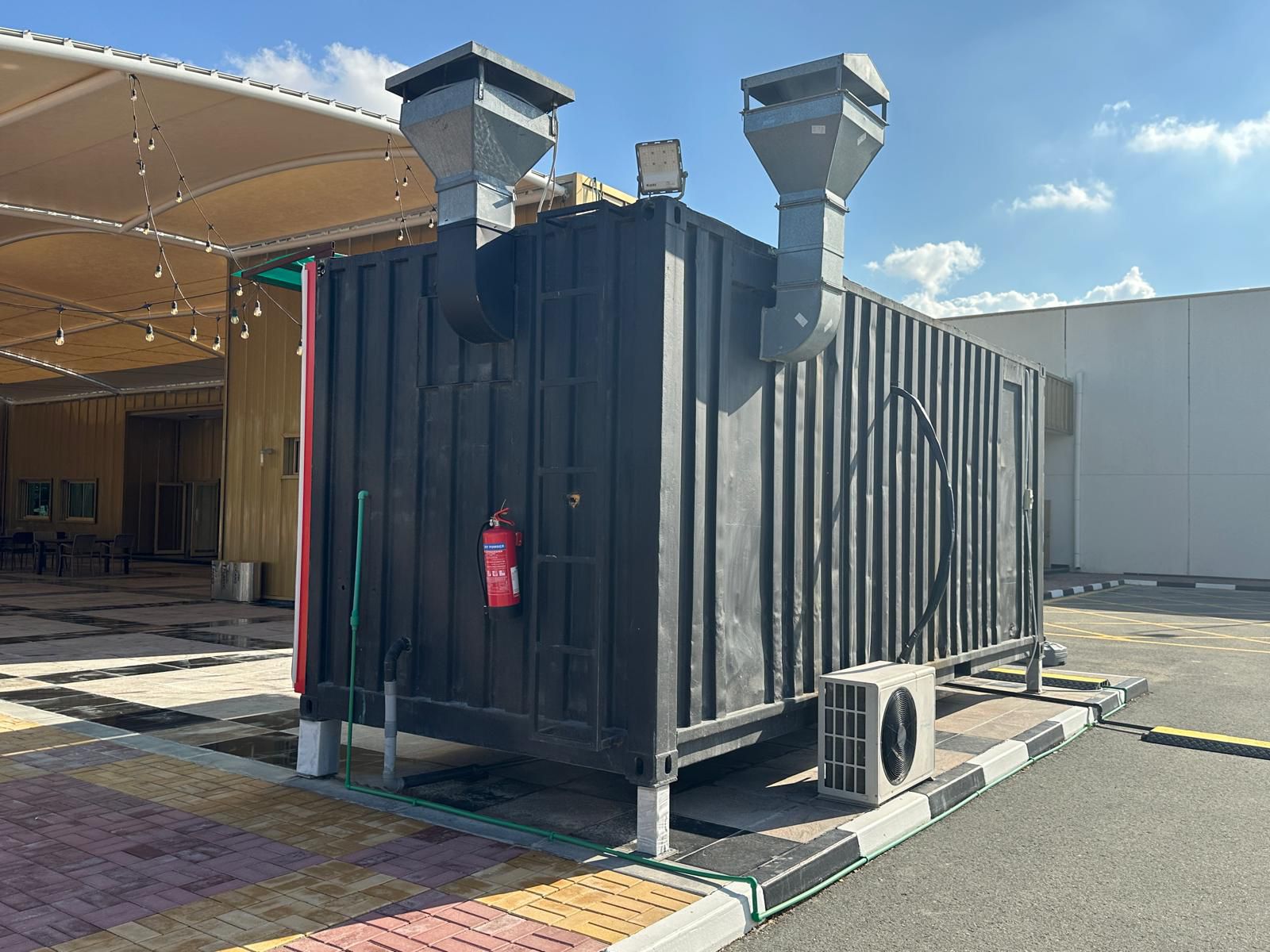 Ready-to-Use Container Café for Sale. Ideal for: Prime Outdoor Spot –  High Footfall! - Image 2