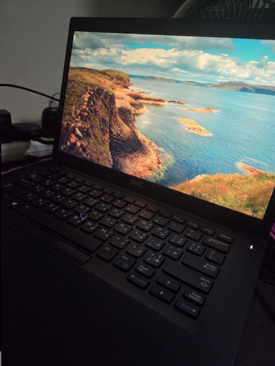 Dell 7490 - Image 1