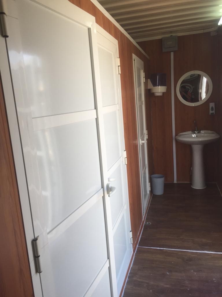 Portable toilets - Image 8