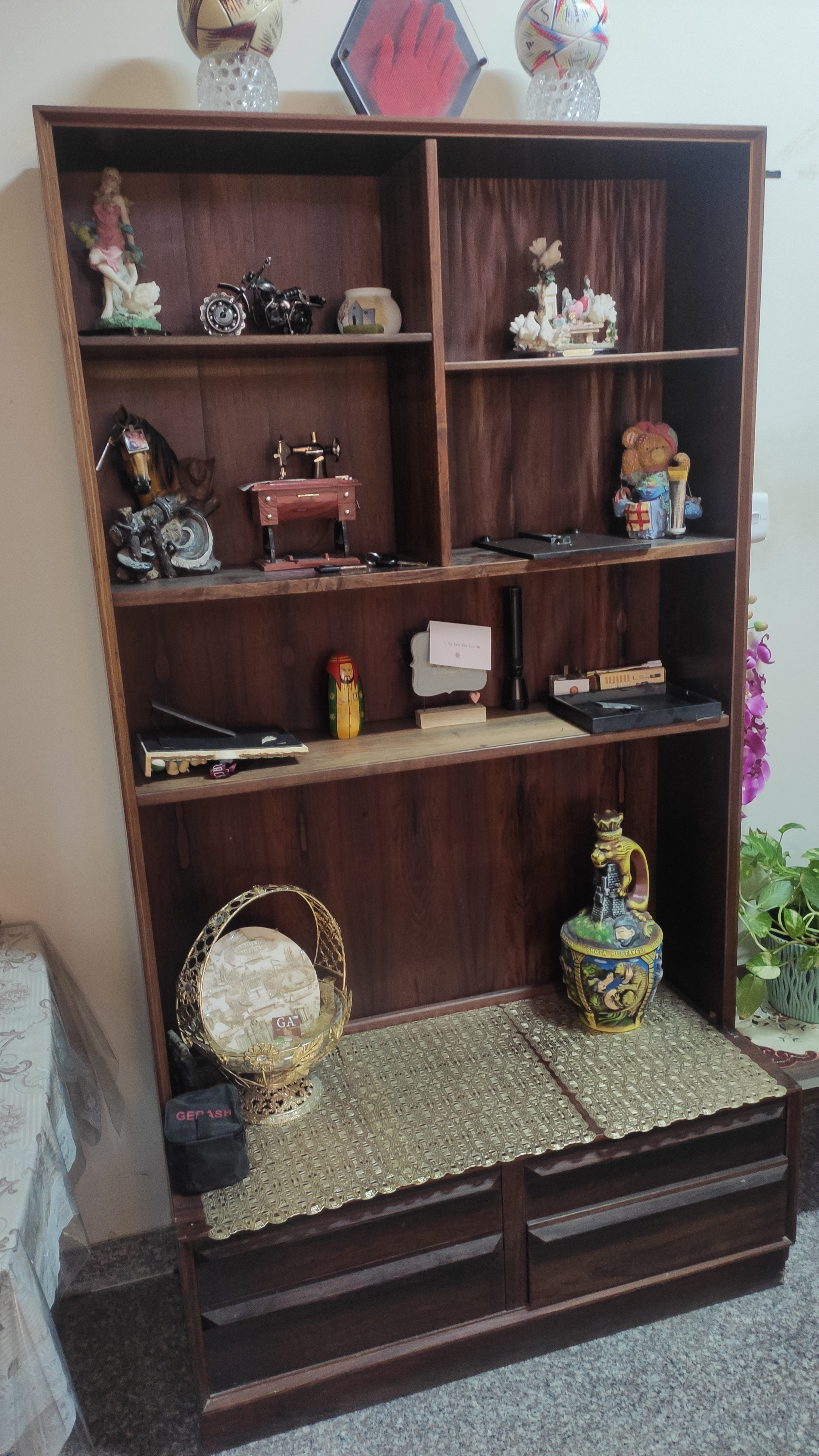 Furnitures  Available For sale  - Image 3
