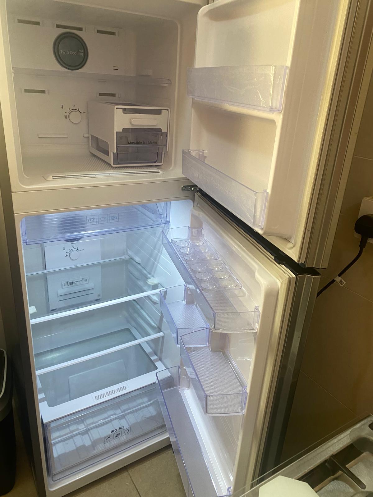 Furnitures and  Kitchen Appliances - Image 6