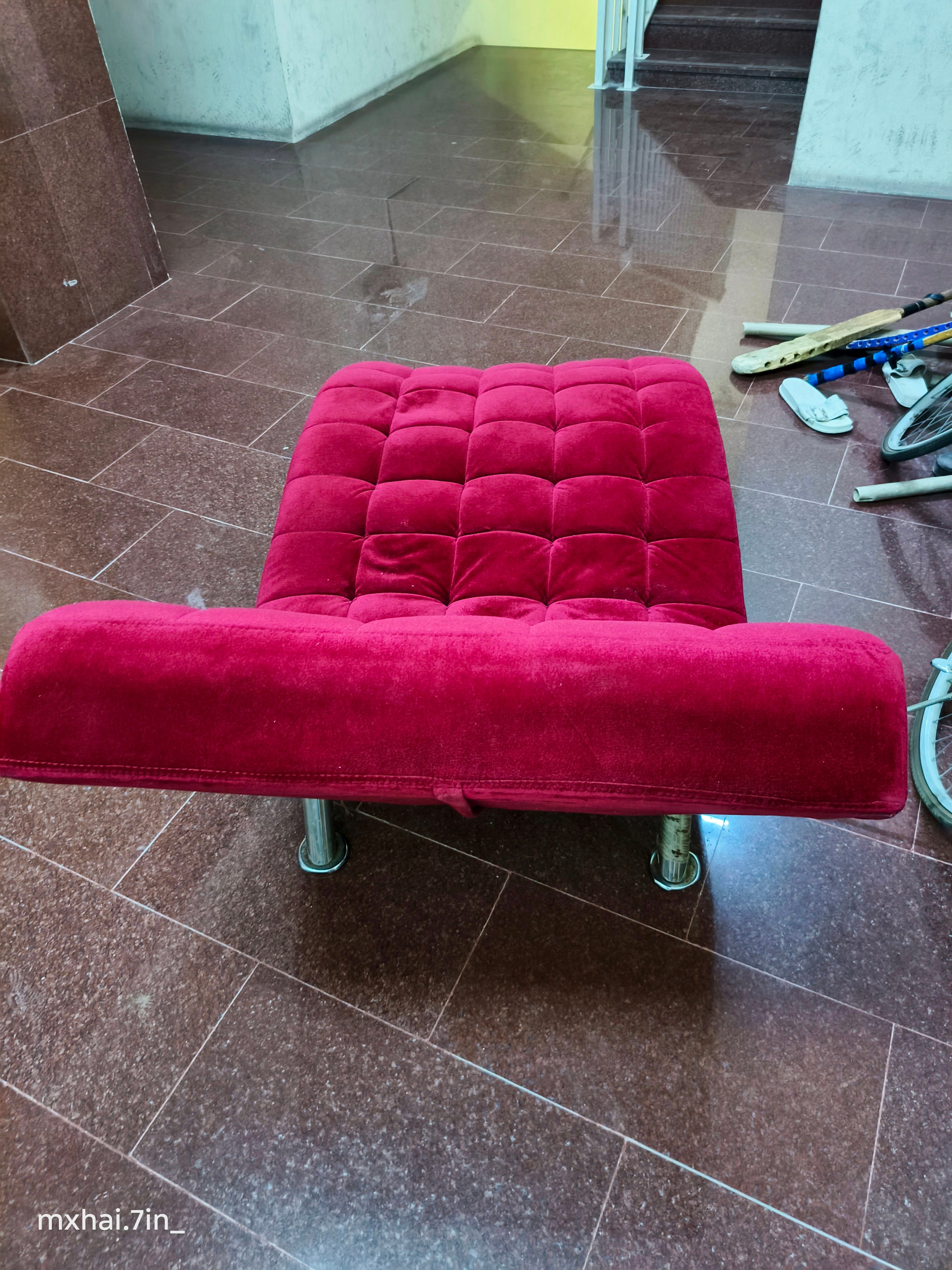 Red couch for sale - Image 1