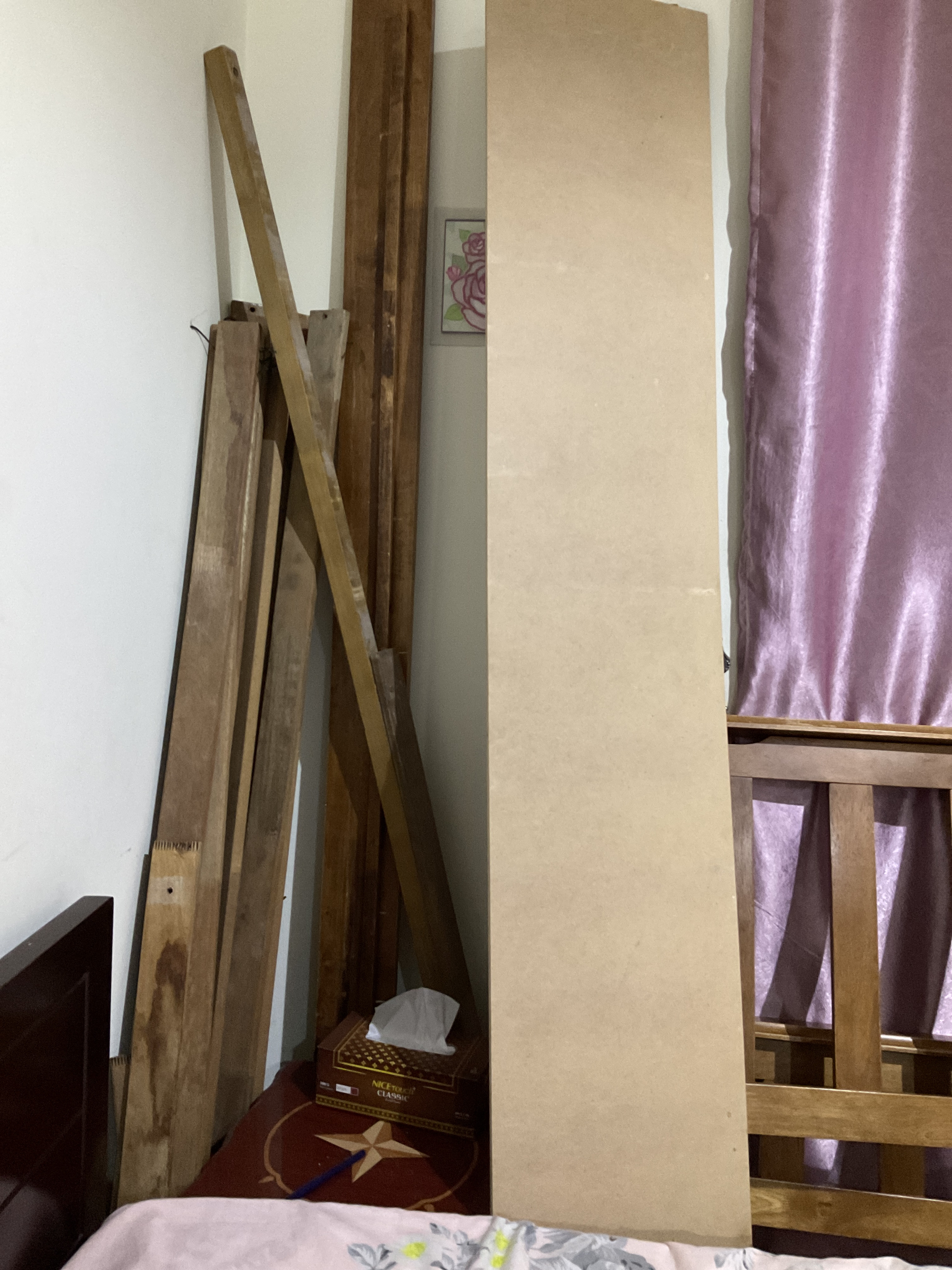 Used matress and cot with slight damage - Image 3