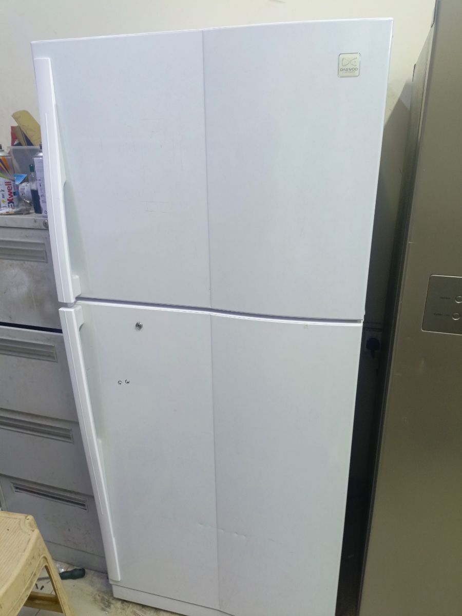 Daewoo refrigerator - Image 1