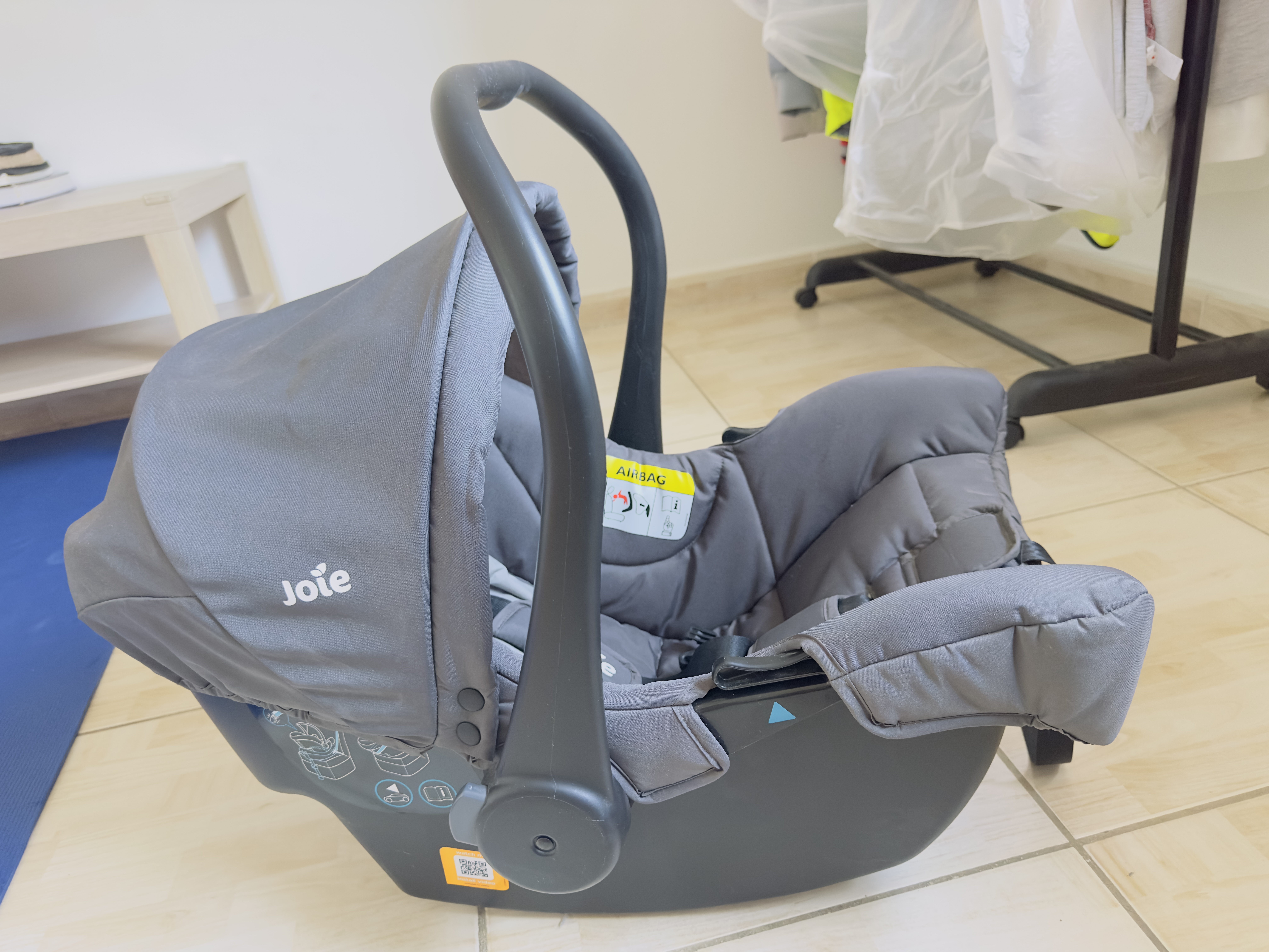 Joie Infant car seat - Image 2