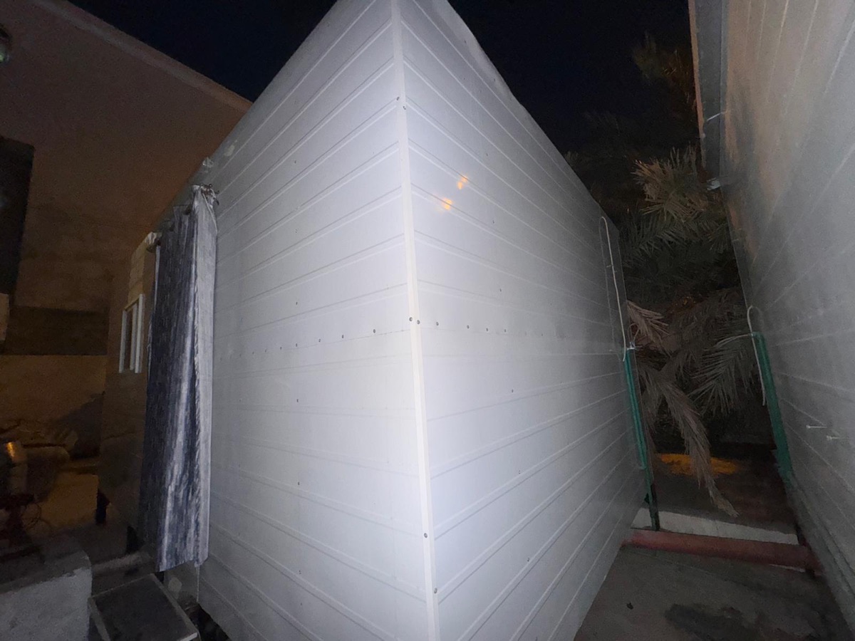 Portable cabin with washroom for urgent sale - Image 3