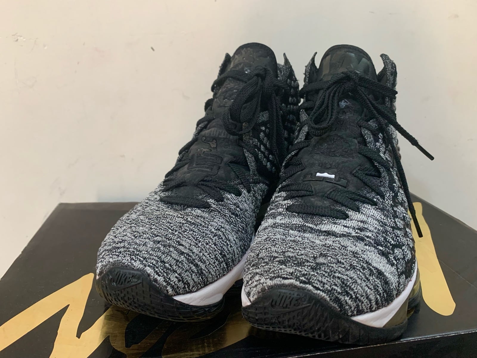 NIKE LEBRON 17 MEN SHOES - Image 3