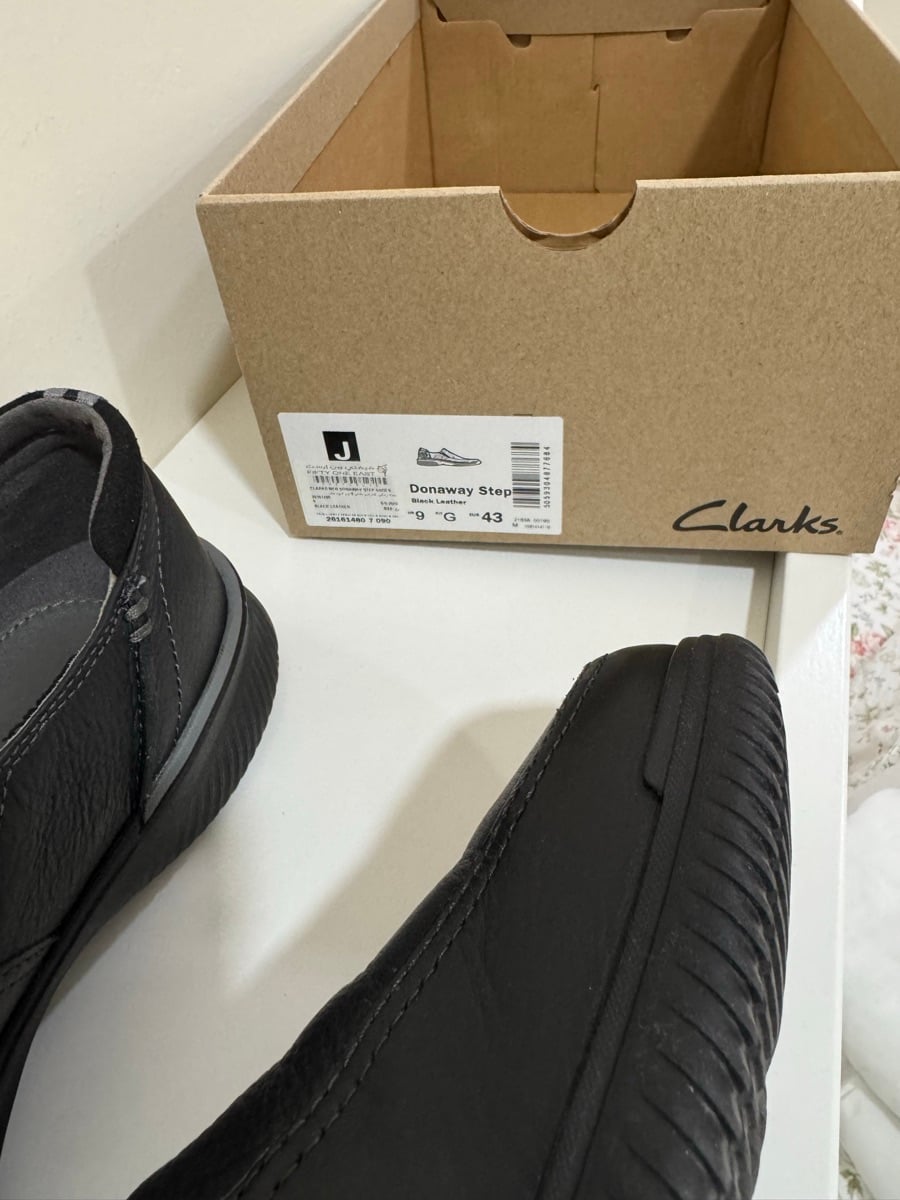 CLARKS black leather Donaway step brand new . - Image 4