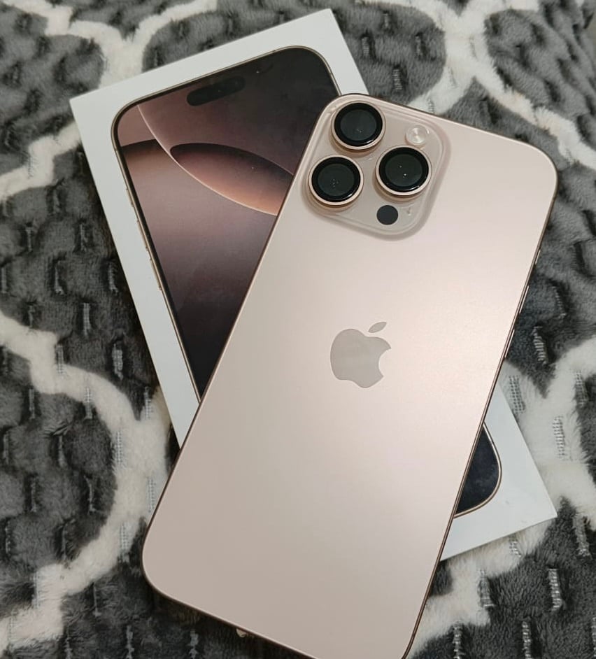 iPhone 16 pro max like new - Image 3
