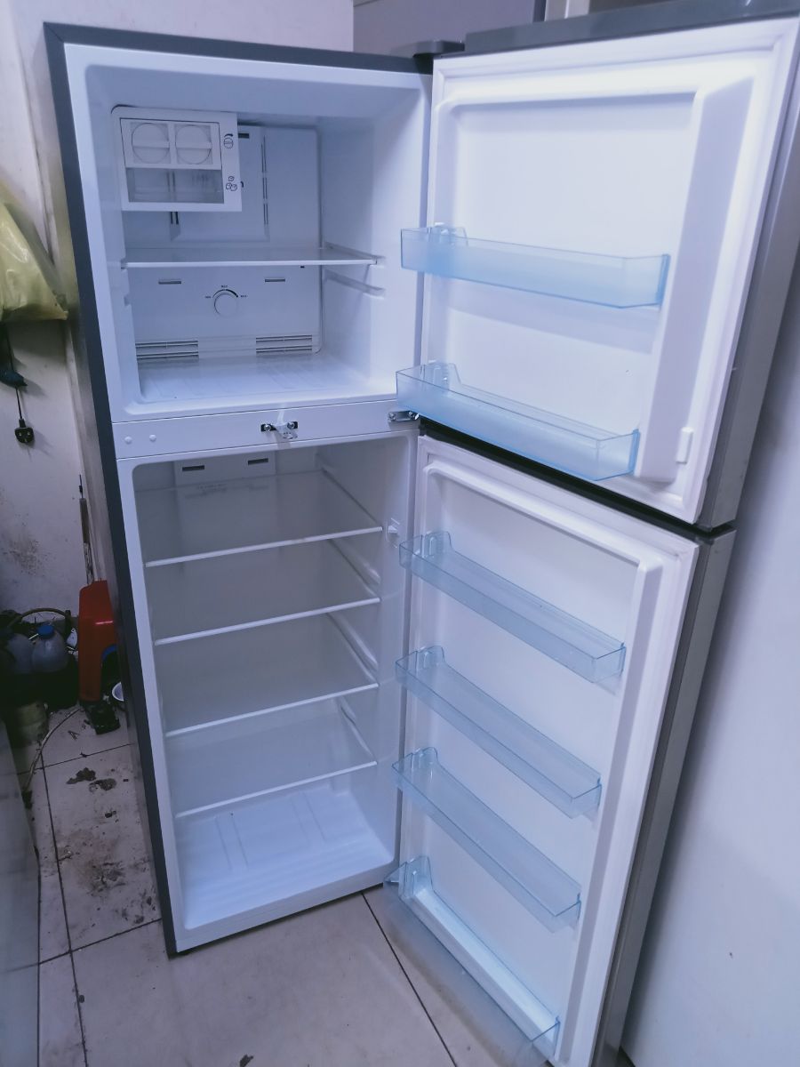 Nikai refrigerator for sale - Image 2
