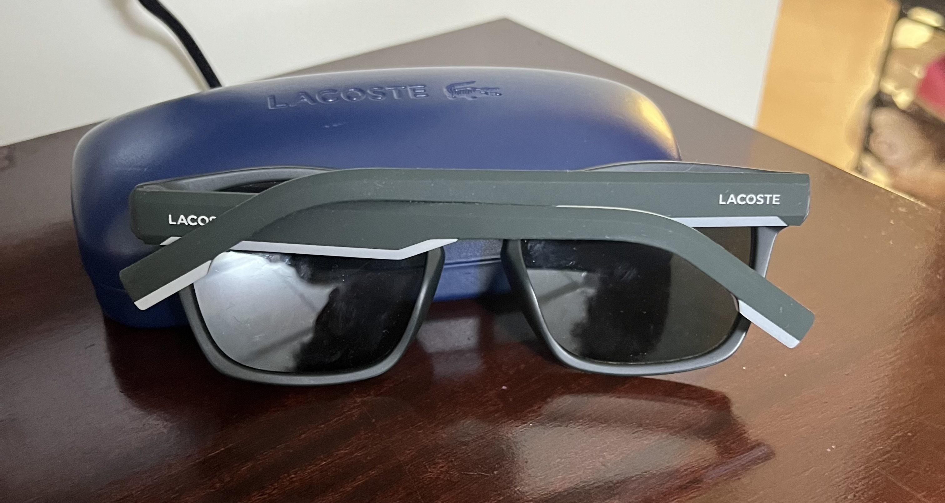Lacoste men’s glasses in smoothe green colour brand new never used with box - Image 2