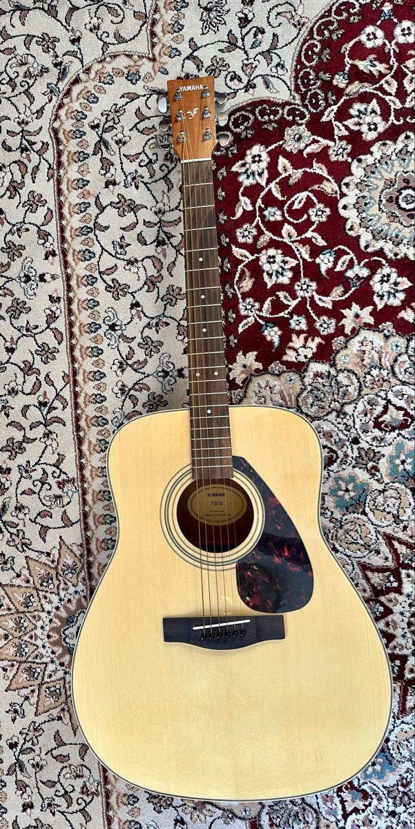 Yamaha Guitar - Image 4