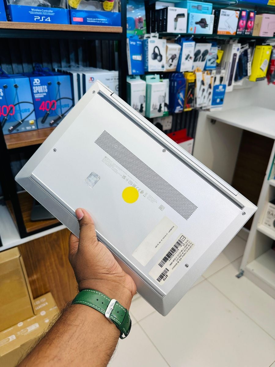 HP ELITEBOOK 830 G8 - Image 4