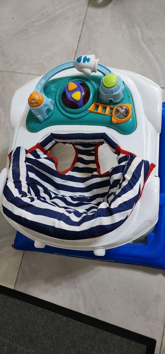 Baby walker (juniors) - Image 1