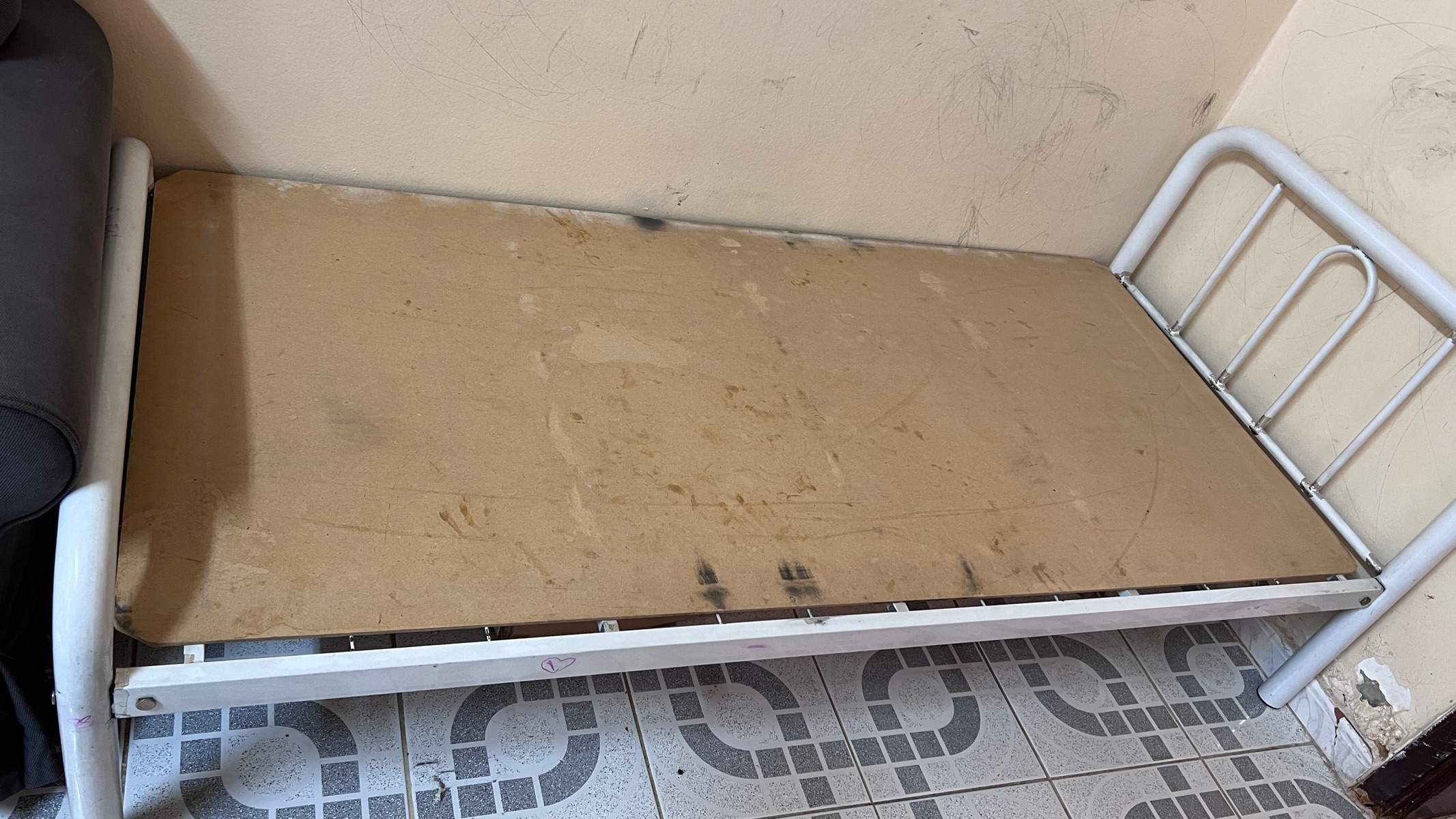 Bed frame - Image 3