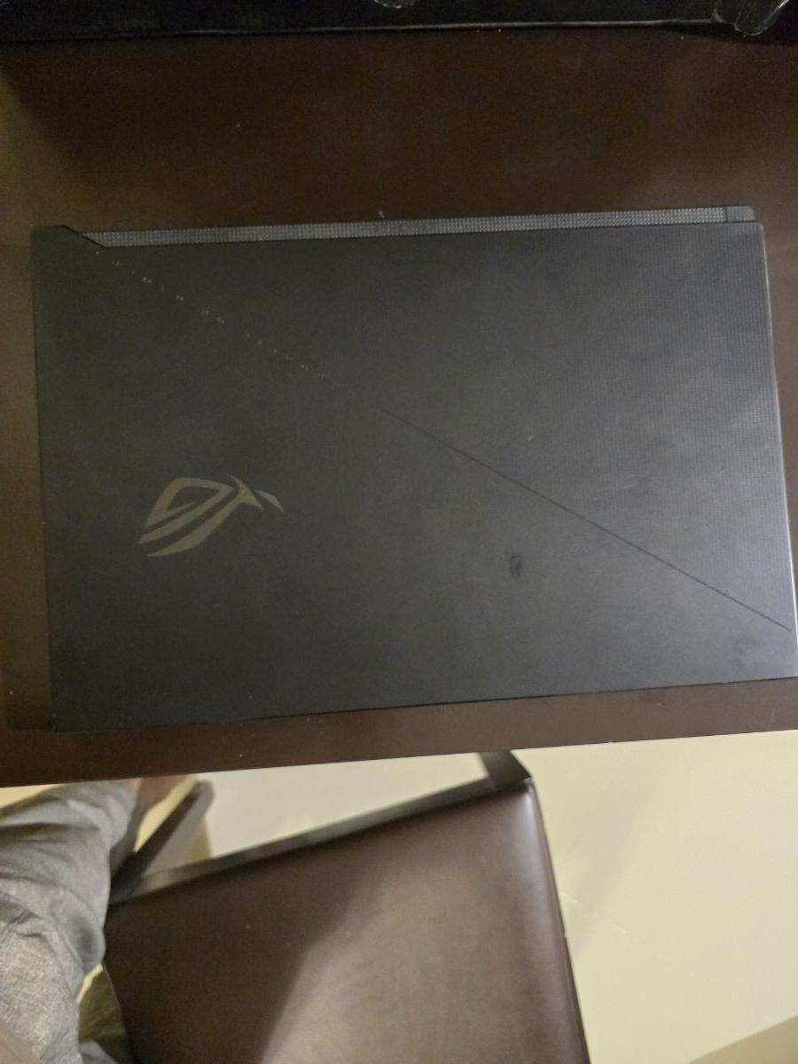 Rog Zephyrus S17 GX703HSD_GX703HS,
I9 -11900H 16 gpu, 32 GB Ram, 2 T SSd, 2K 2560x1440 165hz RTX3080 - Image 2