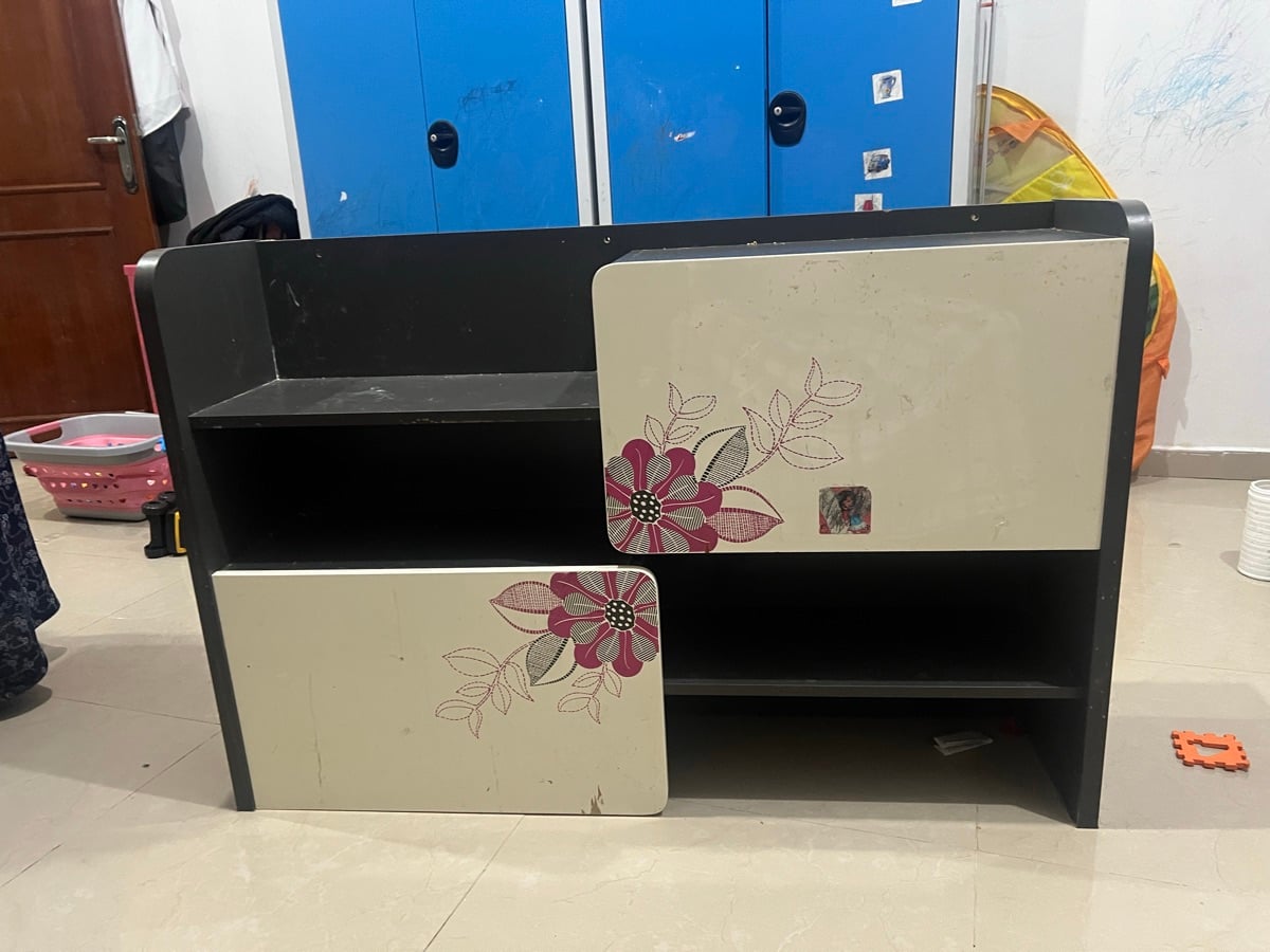 WALL BOOK/ STORAGE CABINET - Image 2