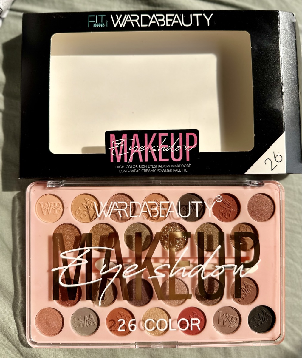 Brand new make up - Image 8