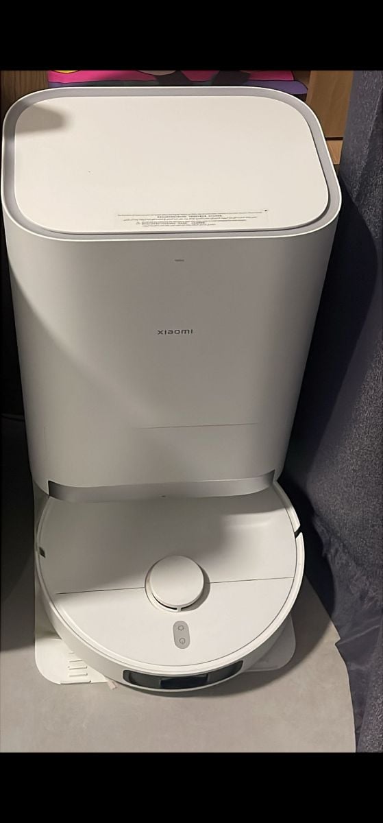 Xiaomi Robot Vaccum - Image 1