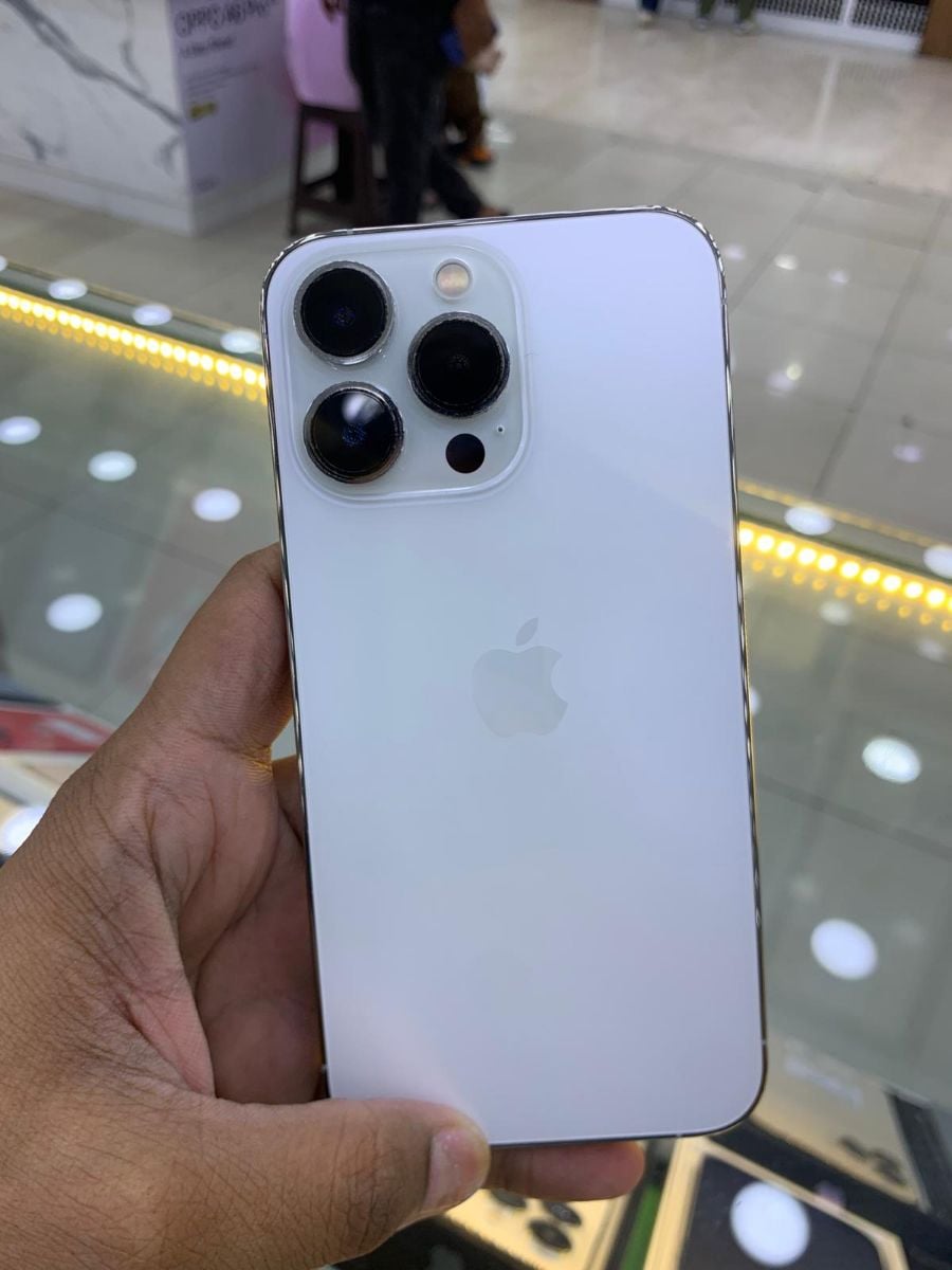 IPhone 13 pro (256) - Image 3