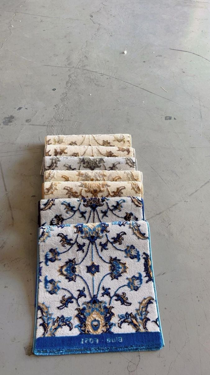 model Carpet good quality thick - Image 4