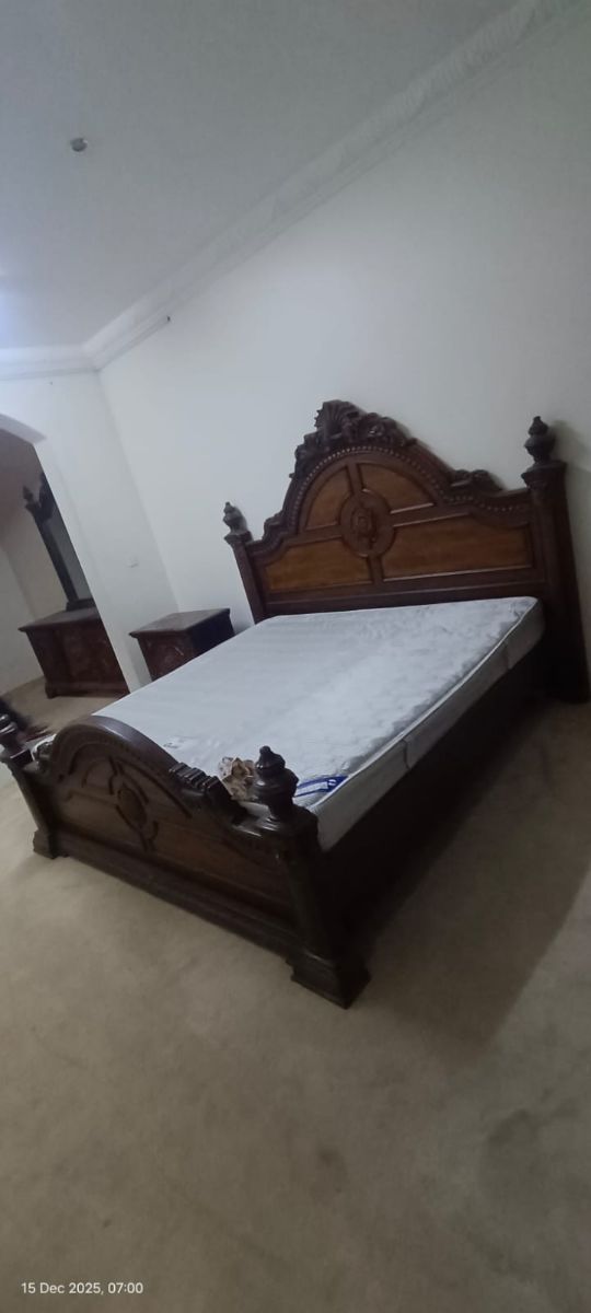 Bed, cabourd, matresses - Image 5
