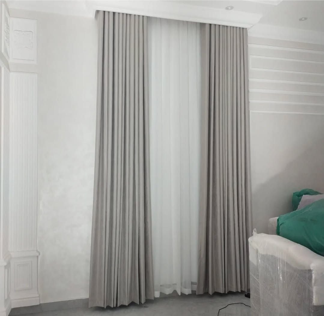 Curtain - Image 2