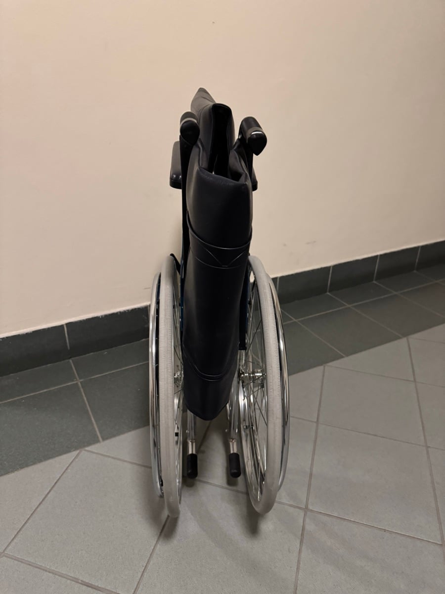 Wheelchair - Image 2
