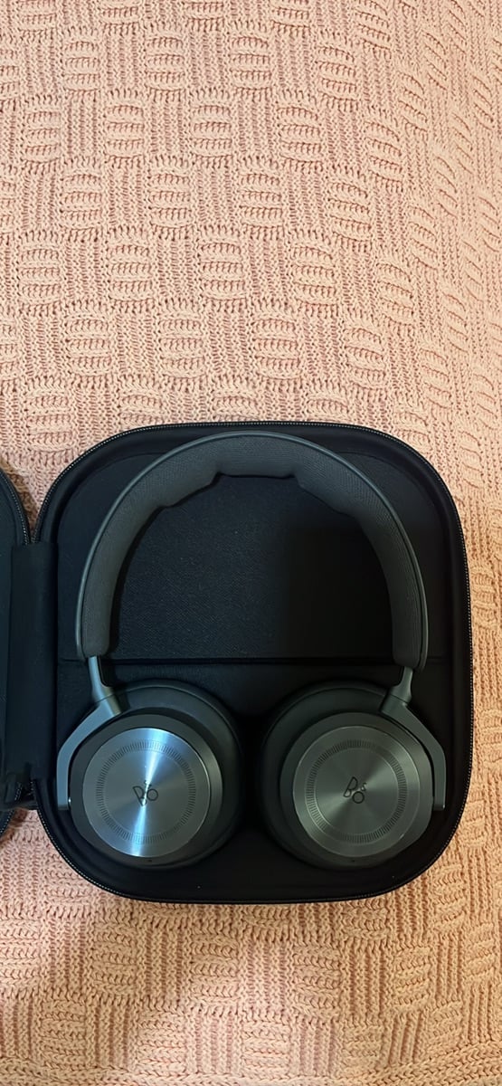 BANG & OLUFSEN Wireless Headphones - Image 3