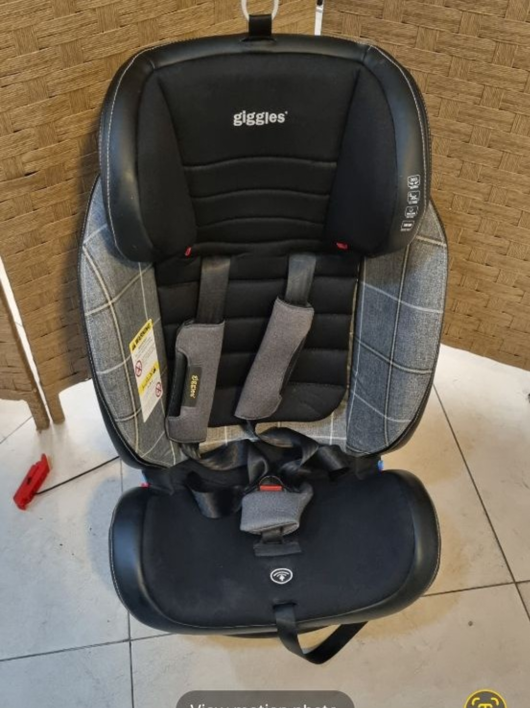 Giggles car seat(360 rotation)for sale - Image 3