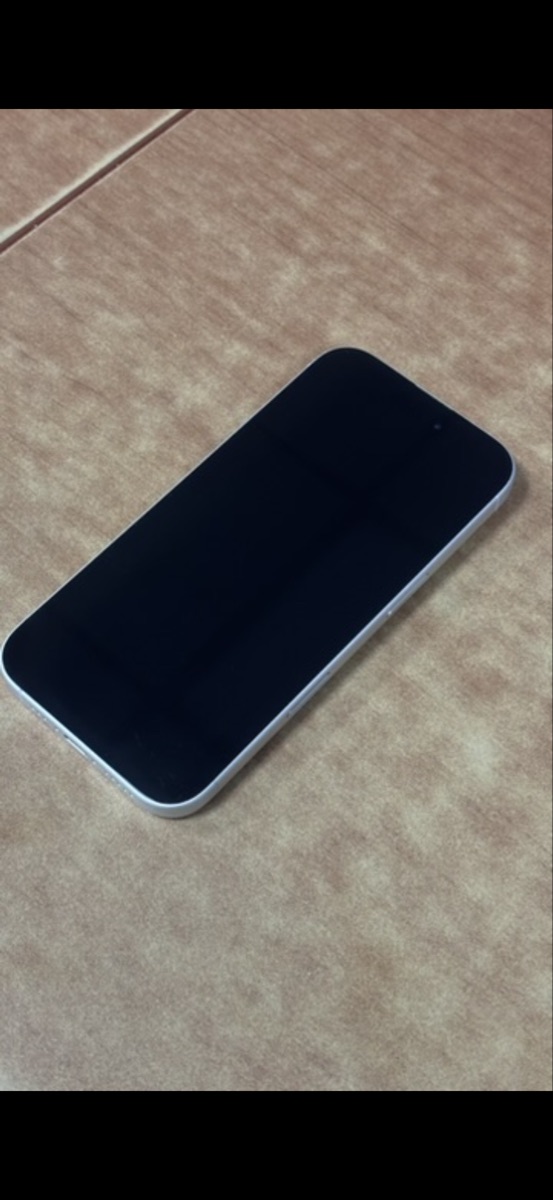 IPhone 16 256gb white - Image 3
