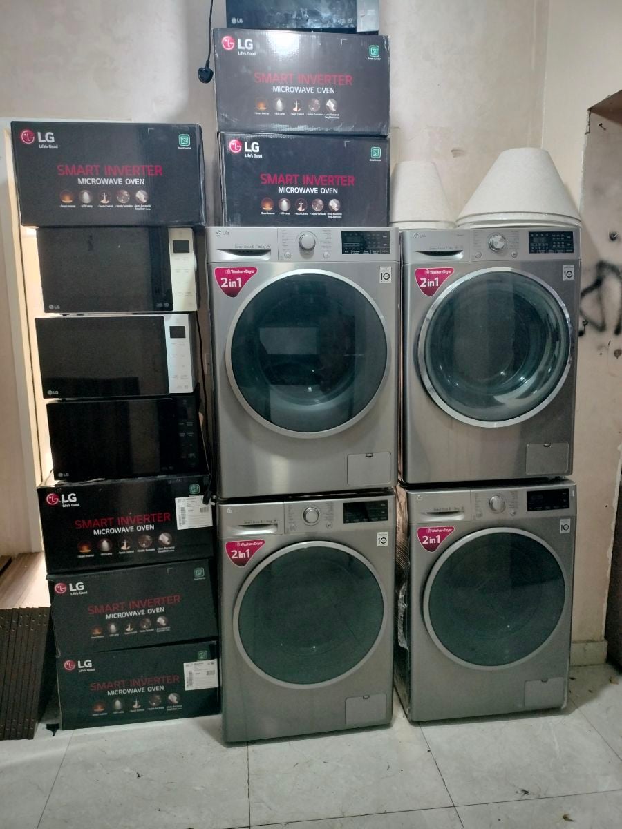 Qatar Airways furniture and electric item - Image 2